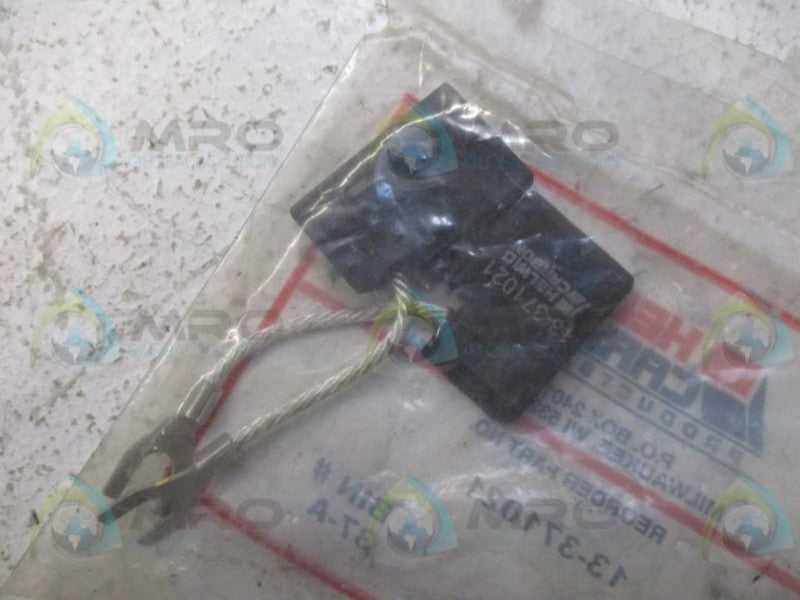 HELWIG CARBON 13-371021 CARBON BRUSHES (PKG OF 2) * NEW IN FACTORY BAG *