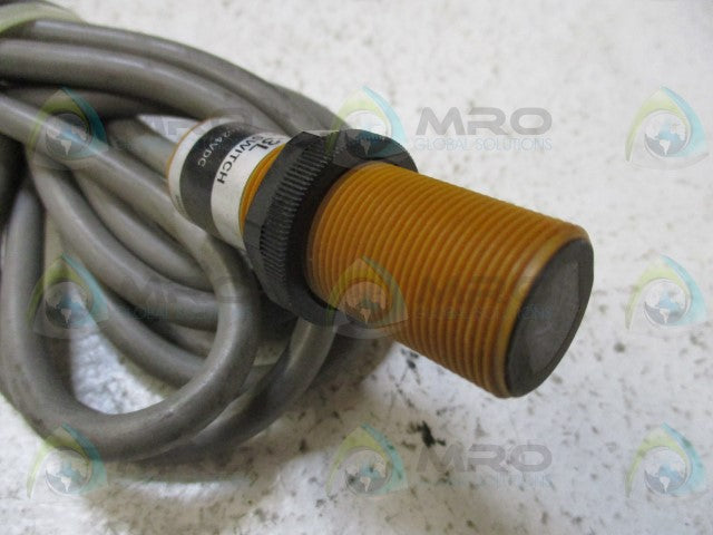 OMRON E3F-3L PHOTOELECTRIC SWITCH *USED*