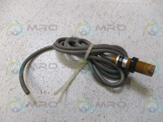 OMRON E3F-3L PHOTOELECTRIC SWITCH *USED*