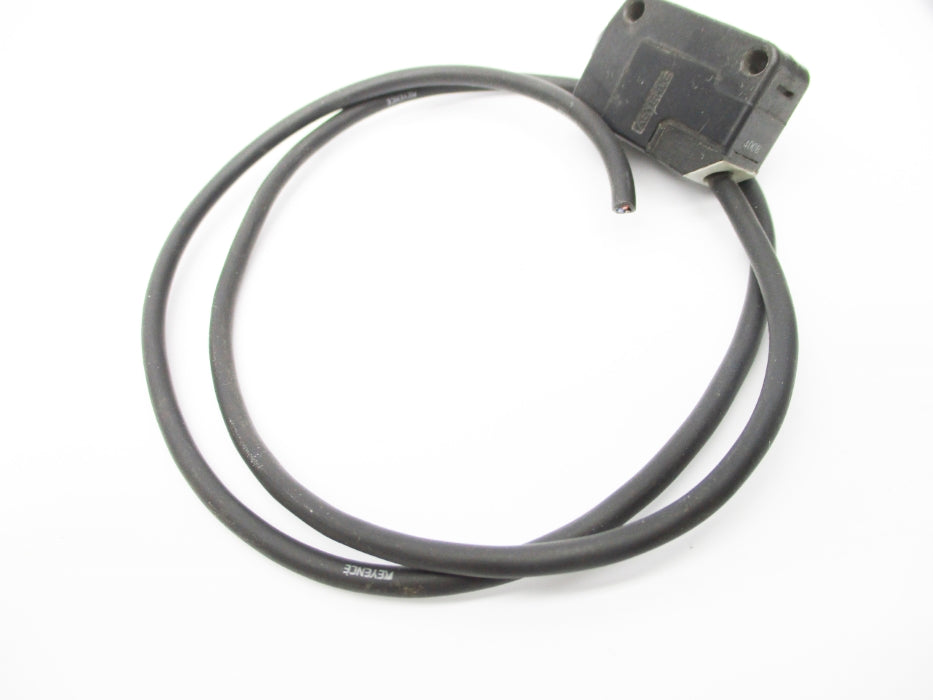 KEYENCE PZ2-61 12-24VDC UNMP