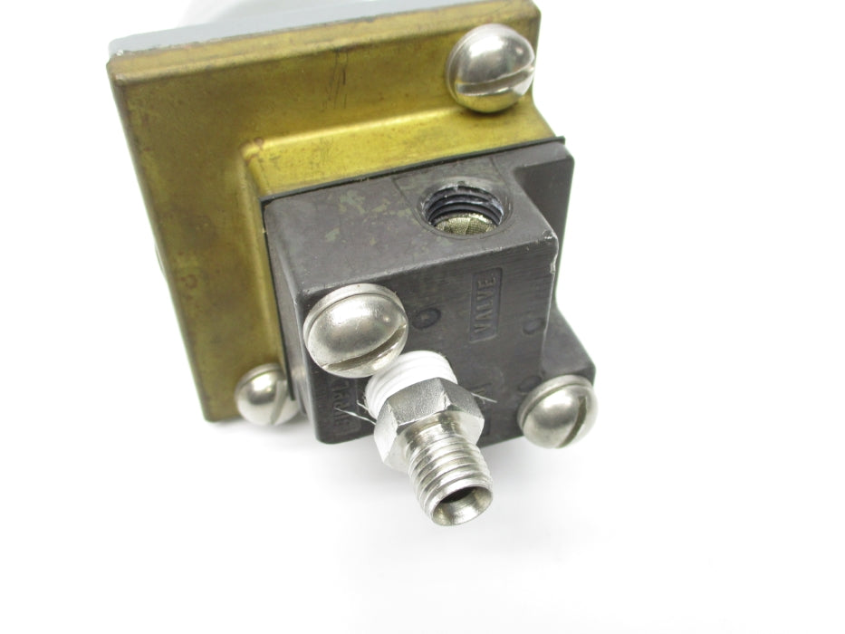 MOORE PRODUCTS 67R100 MED03677A-001 UNMP