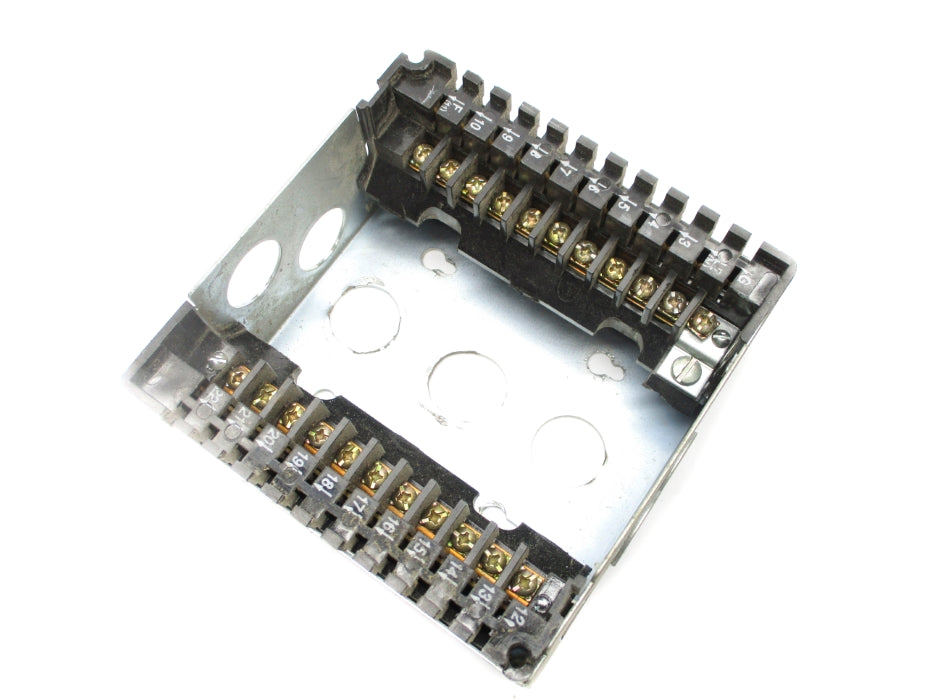 HONEYWELL Q7800B1003 UNMP