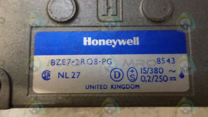 HONEYWELL BZE7-2RQ8-PG LIMIT SWITCH (GREY BODY) *USED*
