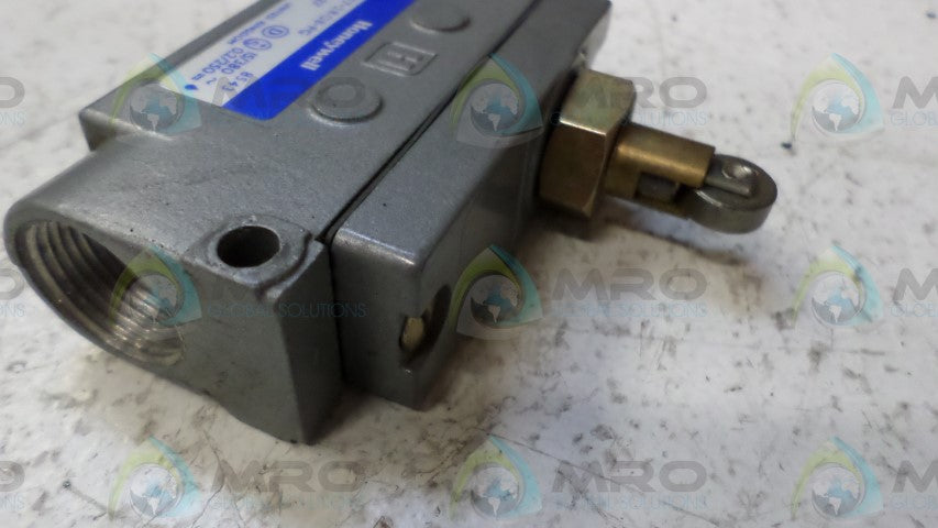 HONEYWELL BZE7-2RQ8-PG LIMIT SWITCH (GREY BODY) *USED*