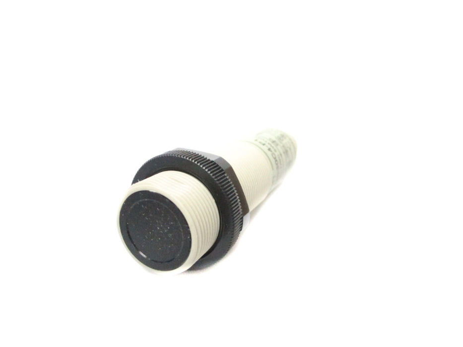 OMRON E3F2-DS30C4-P1 10-30VDC NSMP