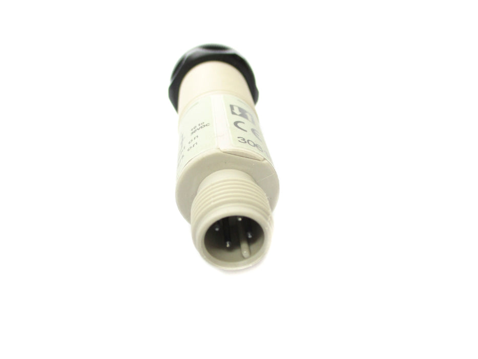 OMRON E3F2-DS30C4-P1 10-30VDC NSMP