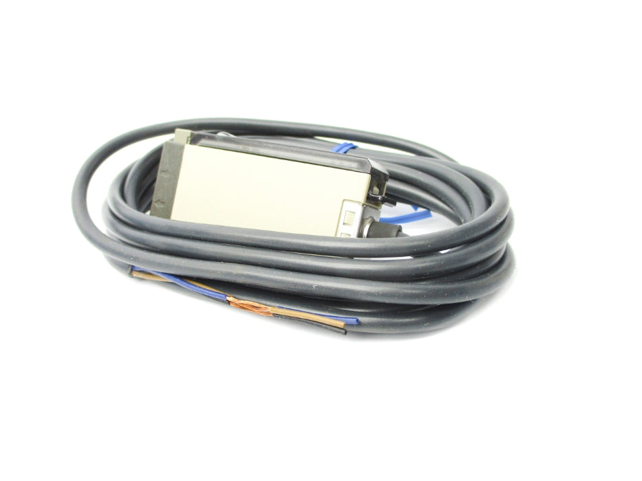 OMRON E3X-A11 10-30VDC 2M NSMP