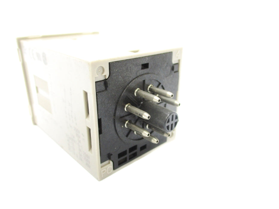 OMRON H3CR-H8L 250VAC 5A 0.05-12M NSNP