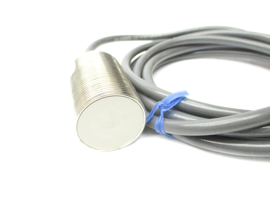 OMRON E2E-X10E1 12-24VDC NSNP