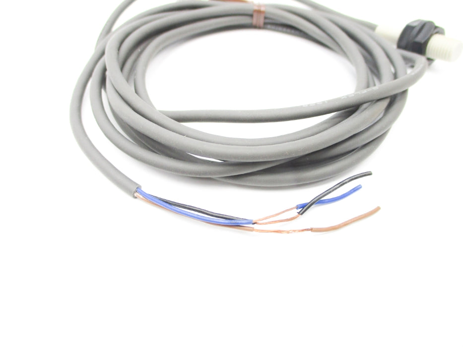 OMRON E2F-X1R5E1 12-24VDC NSNP