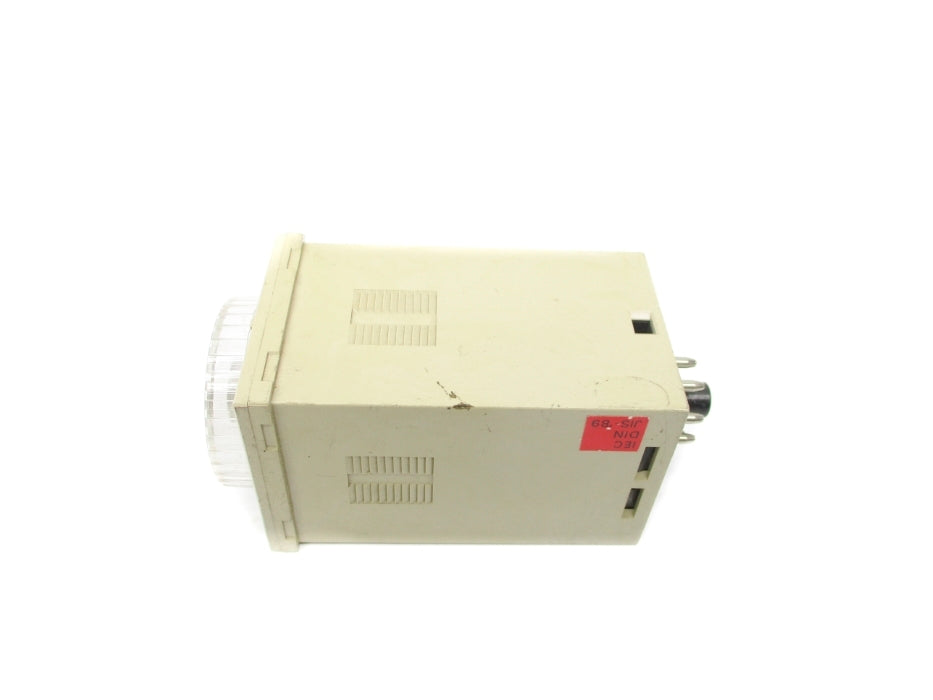 OMRON E5C2-R20P-D 300C 100/110/120VAC UNMP