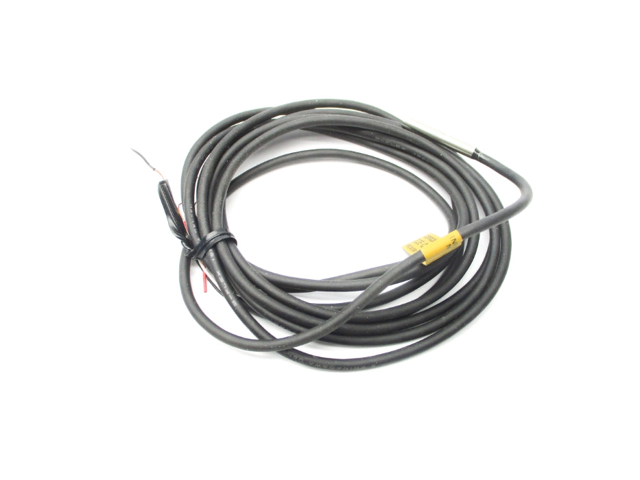 OMRON E2E-CR8C2 NSNP