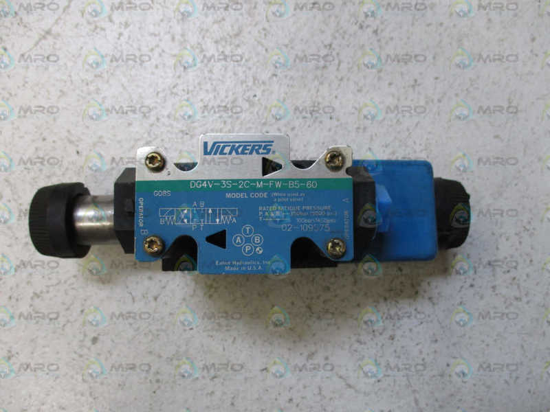 VICKERS DG4V-3S-2C-M-FW-B5-60 HYDRAULIC SOLENOID VALVE (AS PICTURED) *USED*