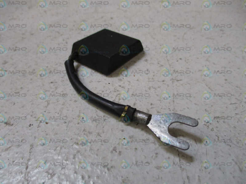 RELIANCE ELECTRIC RE44AP CARBON MOTOR BRUSH *USED*