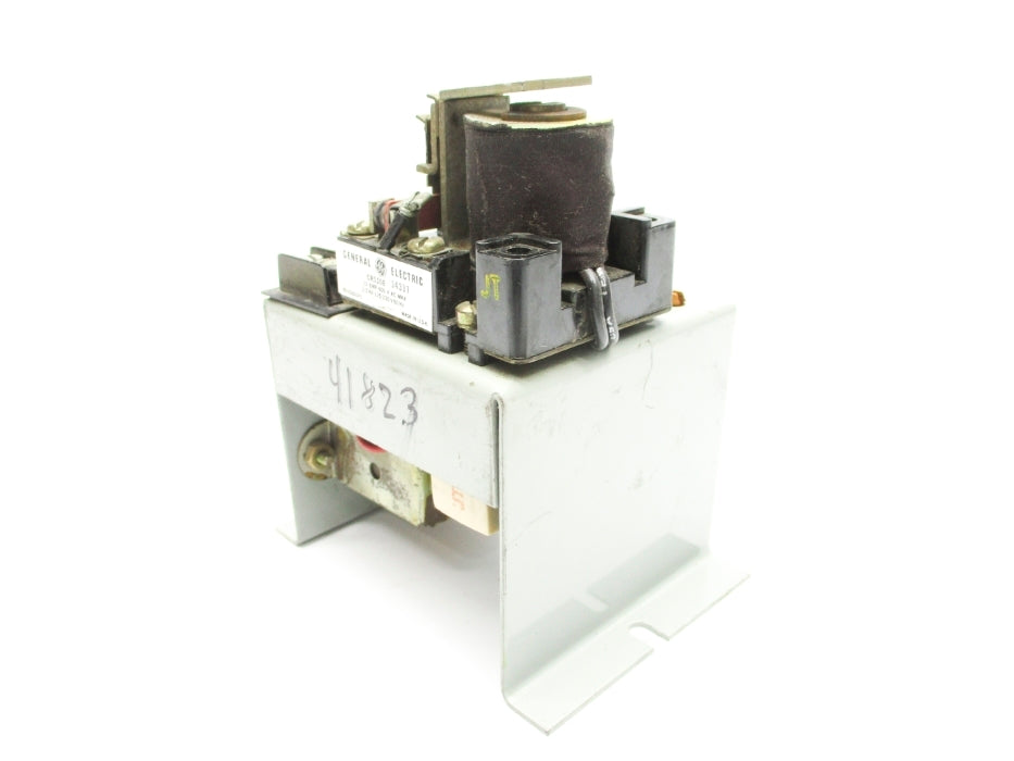 GENERAL ELECTRIC CR120YC11BA04E SER. A 36VDC UNMP