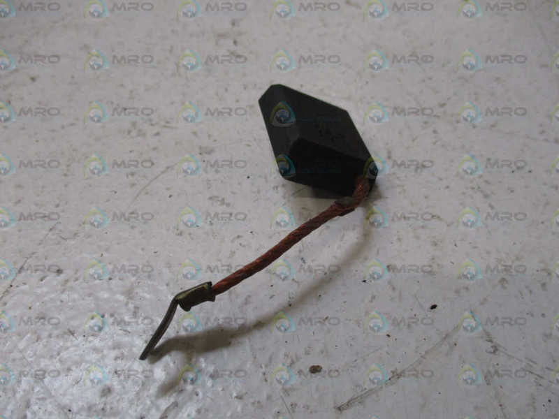 CARBON PRODUCTS 894A506P01 CARBON BRUSH *USED*