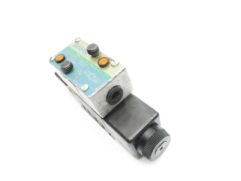 VICKERS DG4V3S2CMFPBWLB560 02-109700 1450PSI 110/120V UNMP