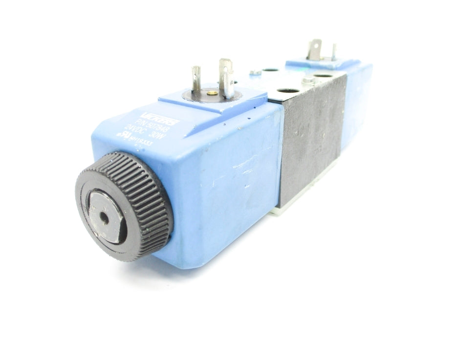 VICKERS DG4V3S6CMUH560 02-109047 1450PSI 24VDC UNMP