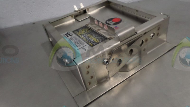 WARNOCK HERSLEY WHI-318583 ACCESS FRAME & FIRE DOOR ASSEMBLY *USED*