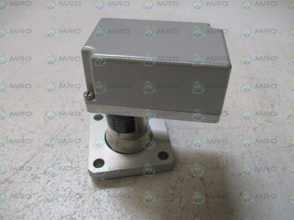 TRAFAG 8730.20.2000.K6 PRESSURE SWITCH *NEW NO BOX*