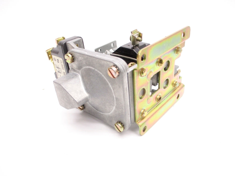 SQUARE D 9050A010EV02 SER. A 110/120V NSMP