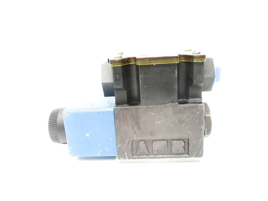 VICKERS DG4V3S2AMFWB560 02-109563 110/120V 5000PSI UNMP