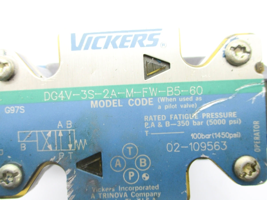 VICKERS DG4V3S2AMFWB560 02-109563 110/120V 5000PSI UNMP