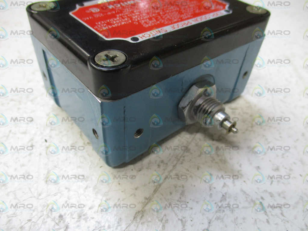 MICROSWITCH EX-Q EXPLOSION PROOF LIMIT SWITCH (AS PICTURED) *NEW NO BOX*