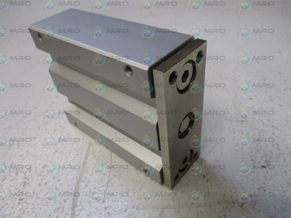 SMC MGQM40-100-XC18 CYLINDER *NEW NO BOX*