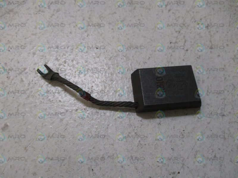 GENERAL ELECTRIC R310 BH CARBON MOTOR BRUSH *NEW NO BOX*