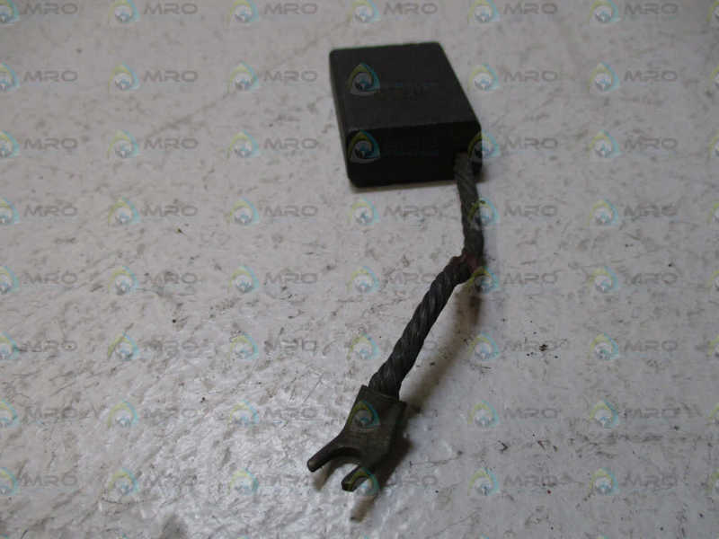 GENERAL ELECTRIC R310 BH CARBON MOTOR BRUSH *NEW NO BOX*