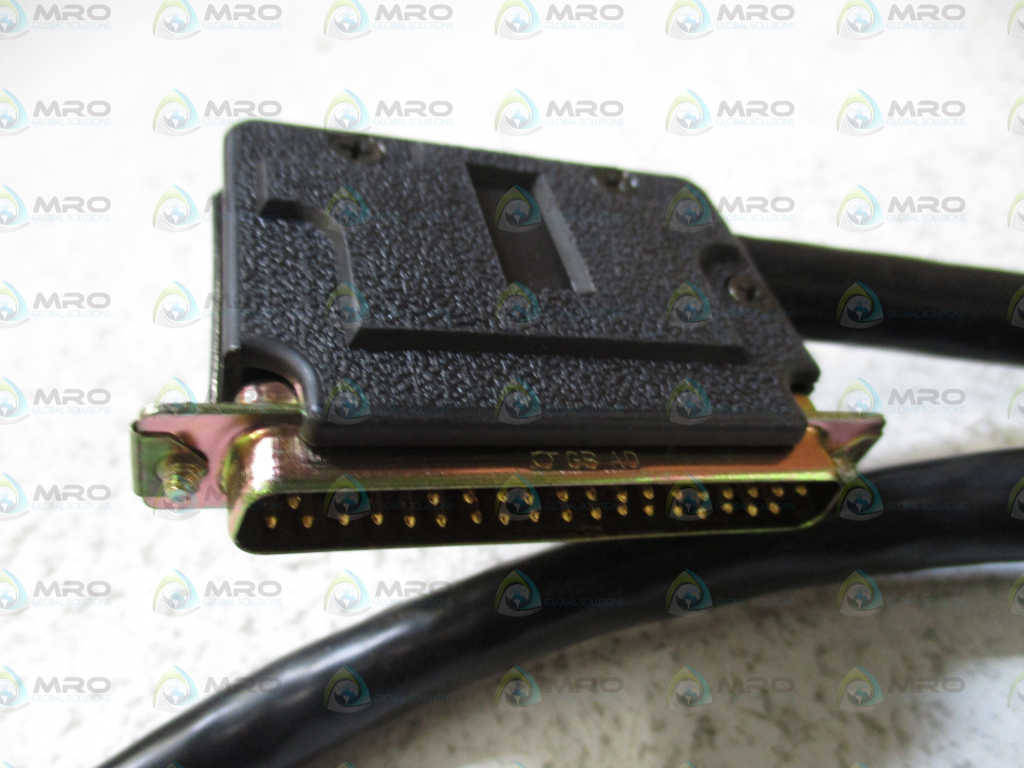 GE FANUC IC600WD002A EXPANSION RACK I/O CABLE *NEW NO BOX*