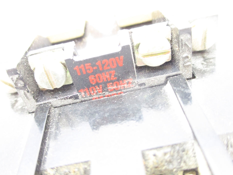 ALLEN BRADLEY 700-P400A1 SER. B 110/115-120V UNMP