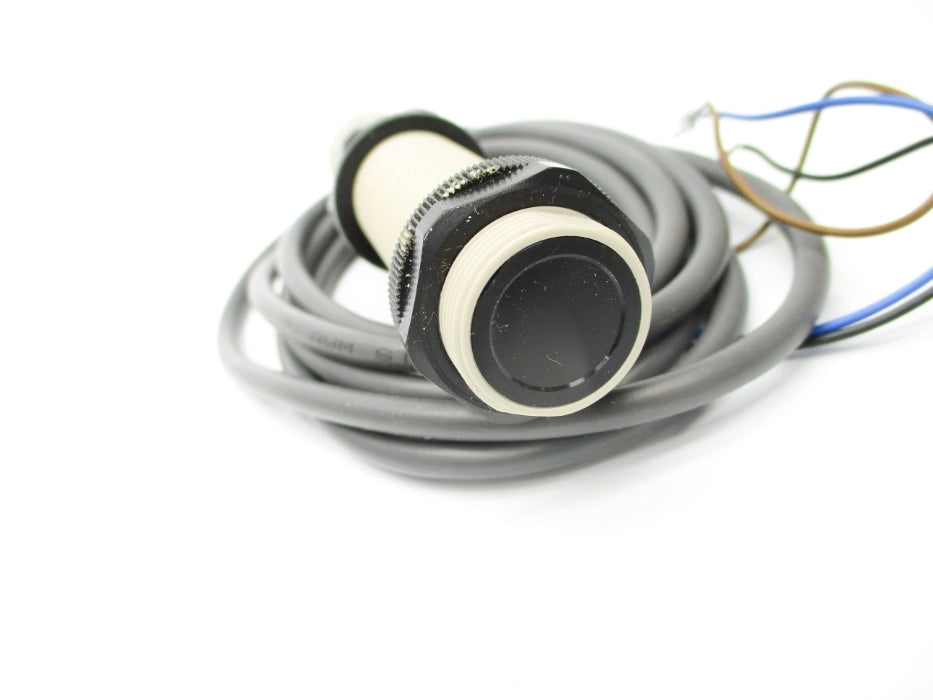 OMRON E3F2-R2Z2 24-240VAC NSNP