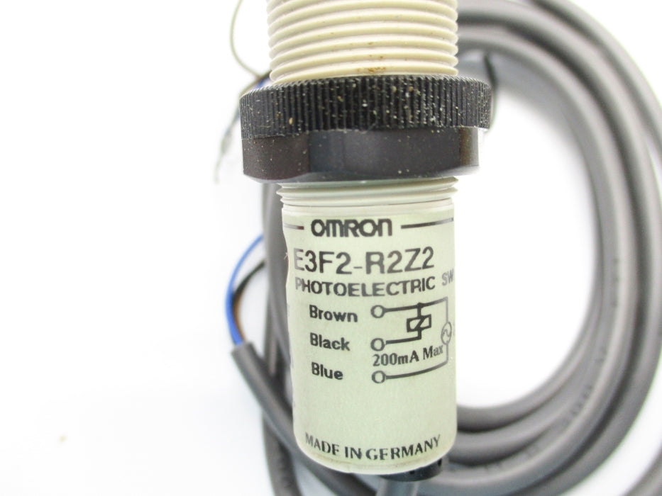 OMRON E3F2-R2Z2 24-240VAC NSNP