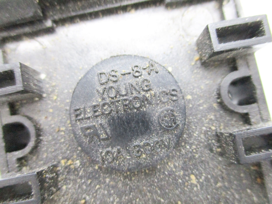 YOUNG ELECTRONICS DS-8-A UNMP