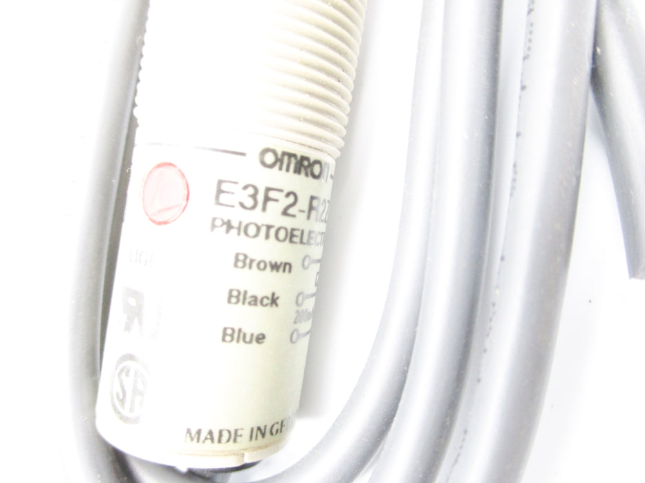 OMRON E3F2-R2Z2 24-240VAC UNMP