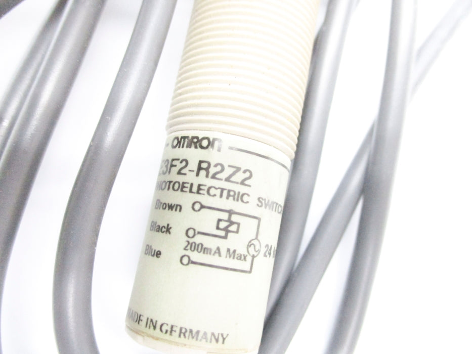 OMRON E3F2-R2Z2 24-240VAC UNMP