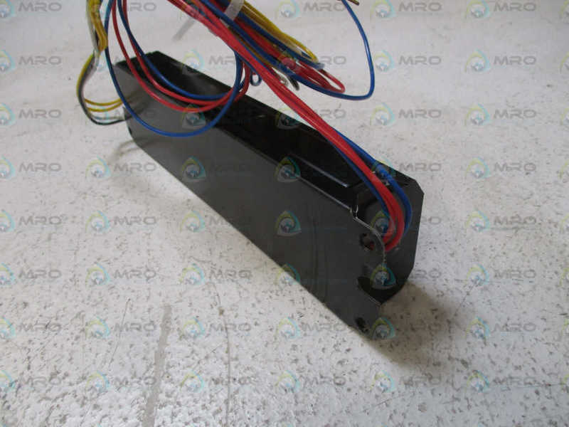 SYLVANIA QHE4X32T8/UNVISH QUICKTRONIC BALLAST *USED*