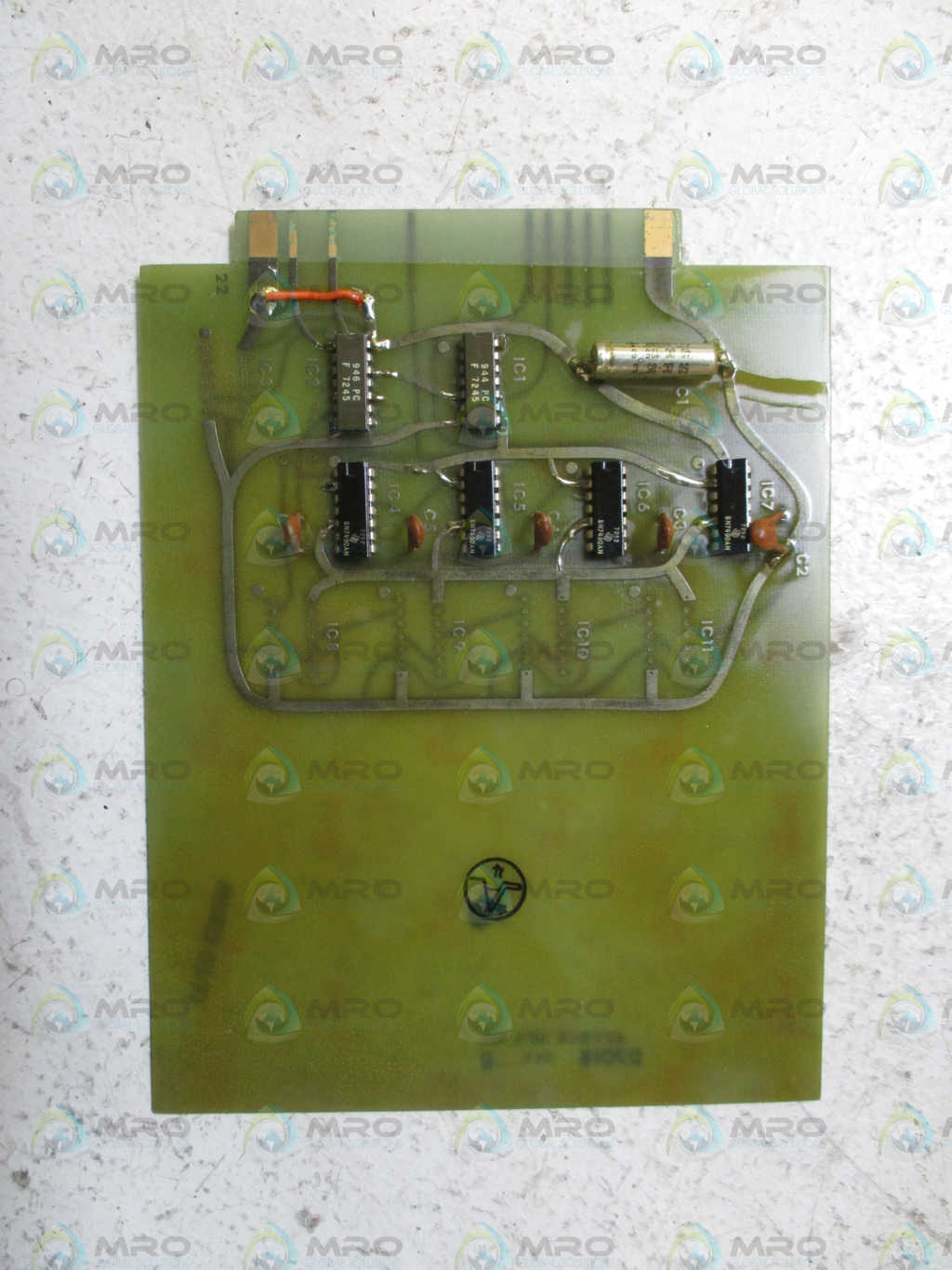 AVTRON D7016 PRINTED CIRCUIT BOARD *USED*