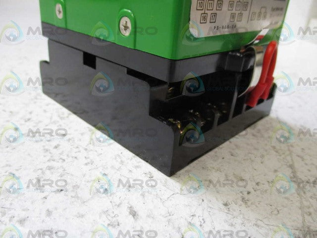 SUNX PS-830-SA BEAM SENSOR CONTROL UNIT *NEW IN BOX*