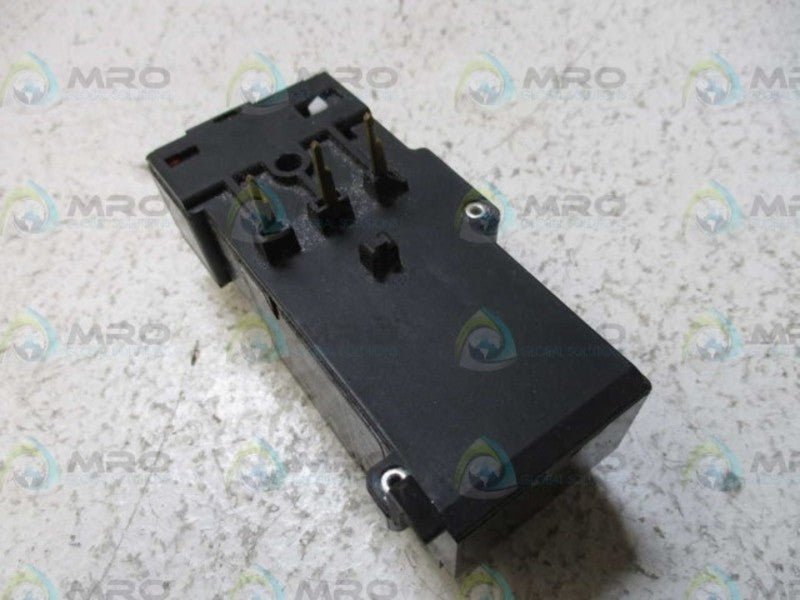 ASEA RVH22 OVERLOAD RELAY 2.5-4A *NEW NO BOX*