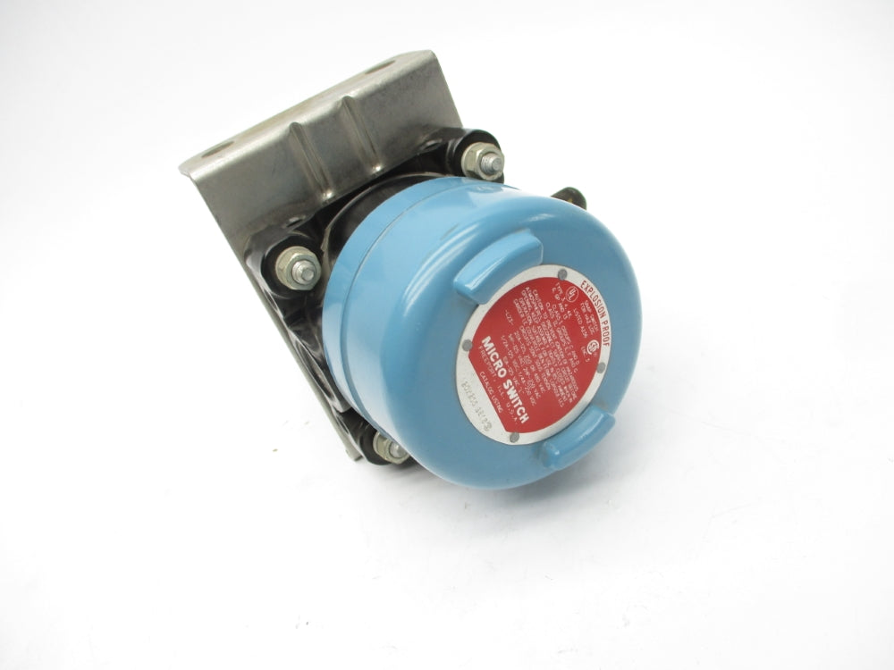 MICRO SWITCH 12CX200 (AS PICTURED) NSNP