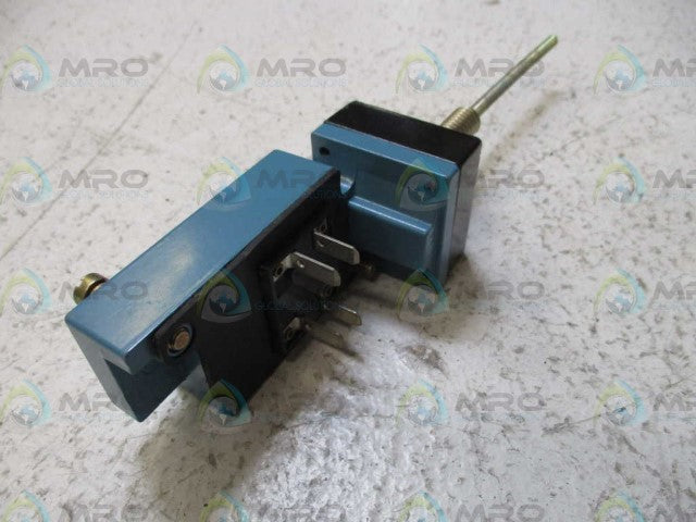 MICROSWITCH LSZ7J1A-7N HEAVY DUTY LIMIT SWITCH *NEW NO BOX*