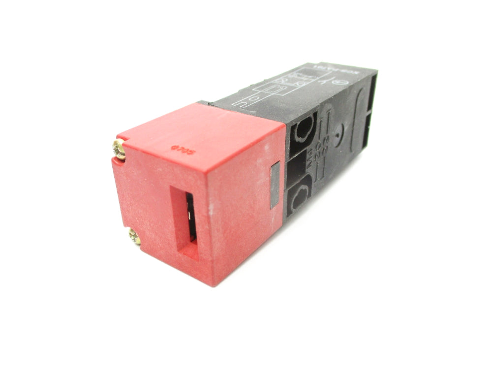 TELEMECANIQUE XCS-PA791 (AS PICTURED) NSNP