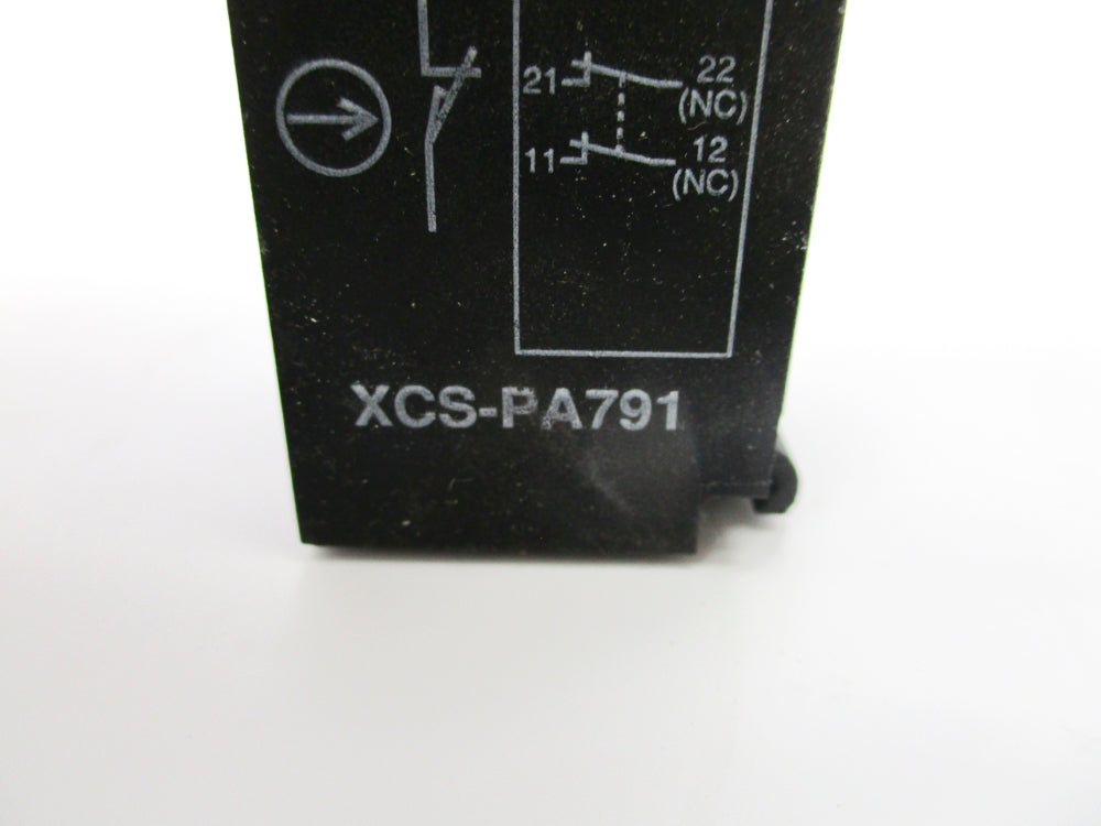 TELEMECANIQUE XCS-PA791 (AS PICTURED) NSNP