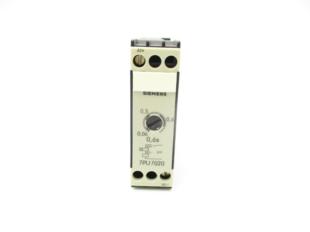 SIEMENS 7PU7020-0CM30 60-250V 0.6S NSMP