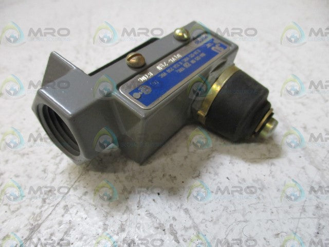 MICROSWITCH DTV6-2RN ENCLOSED LIMIT SWITCH (GREY BODY)(AS PICTURED) *NEW IN BOX*