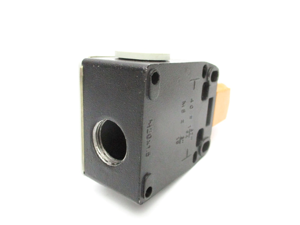 SIEMENS 3SE2100-1UW (AS PICTURED) NSNP