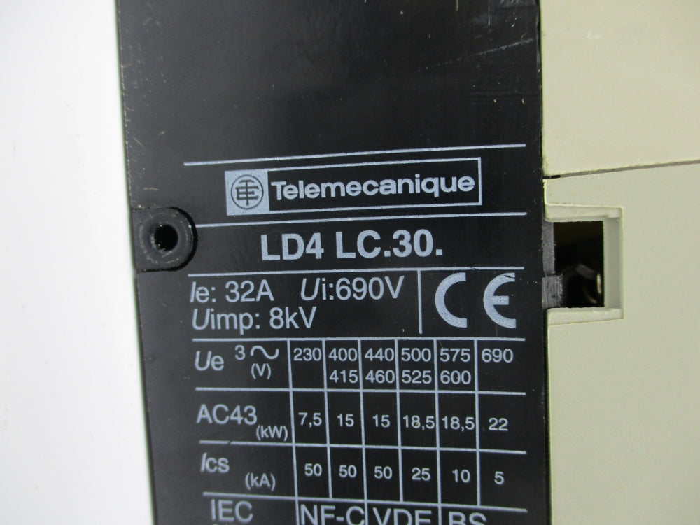 TELEMECANIQUE LD4LC.30. LB1-LC03M53 NSNP